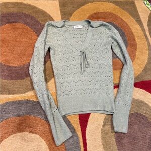 Hollister Y2K Style Light Green Sweater V Neck Preppy Style Size Small